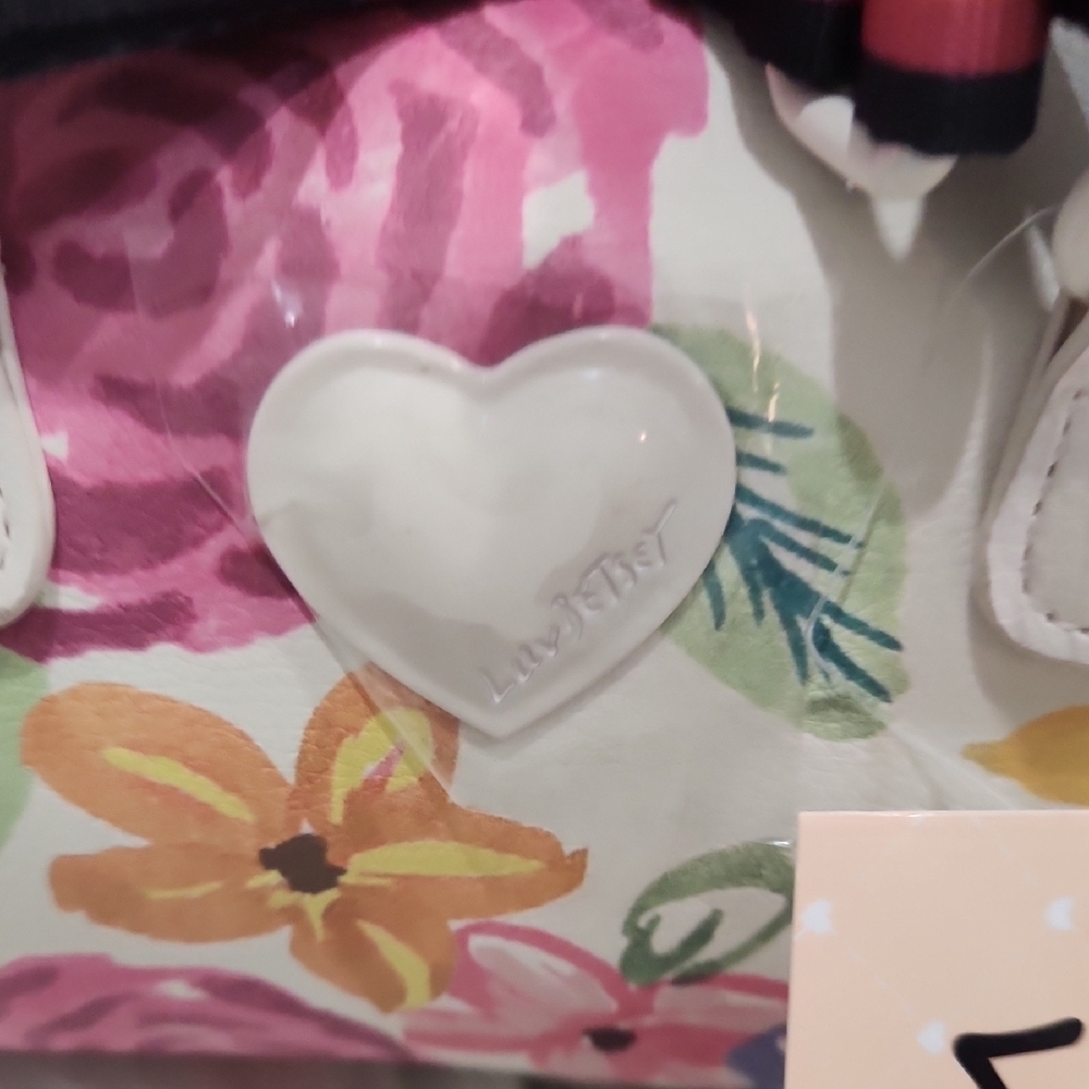 🔹️Betsey Johnson🔹️ LBHARLEY Floral Mini  Handbag Crossbody - White  Multicolor - Picture 5 of 13